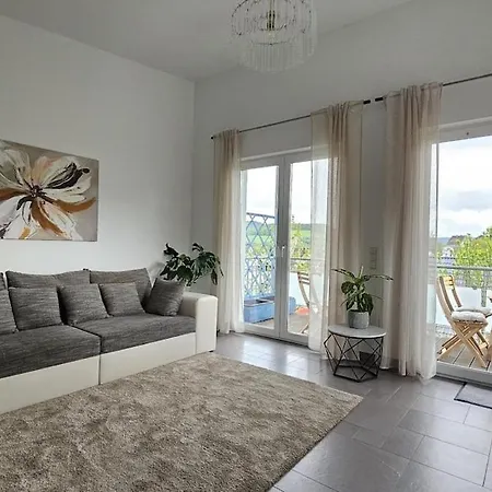 Design Mit Traumhaftem Blick Ins Wiedtal 아파트 Over (Neuwied)