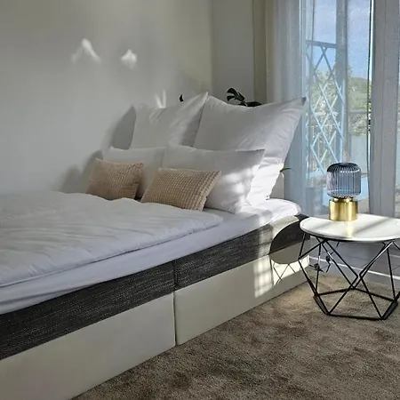 Design Mit Traumhaftem Blick Ins Wiedtal Over (Neuwied)
