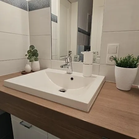 Apartmán Design Mit Traumhaftem Blick Ins Wiedtal