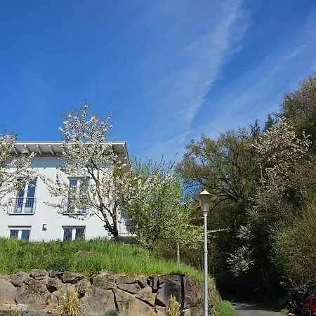 아파트 Design Mit Traumhaftem Blick Ins Wiedtal Over (Neuwied)